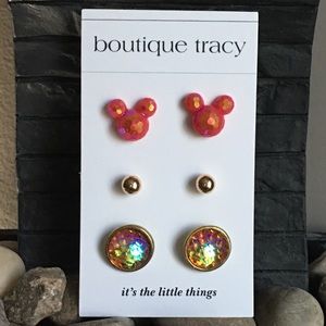 Trio Dainty Earrings IT’S THE LITTLE THINGS Card